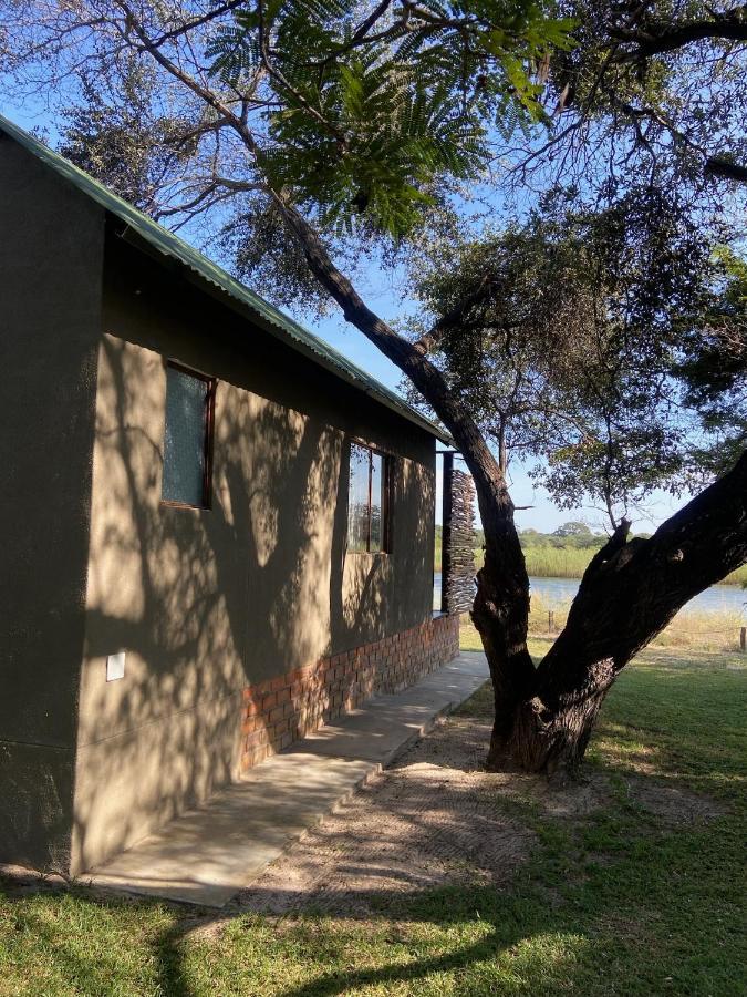 Kuvira River Camp Divundu Bagian luar foto