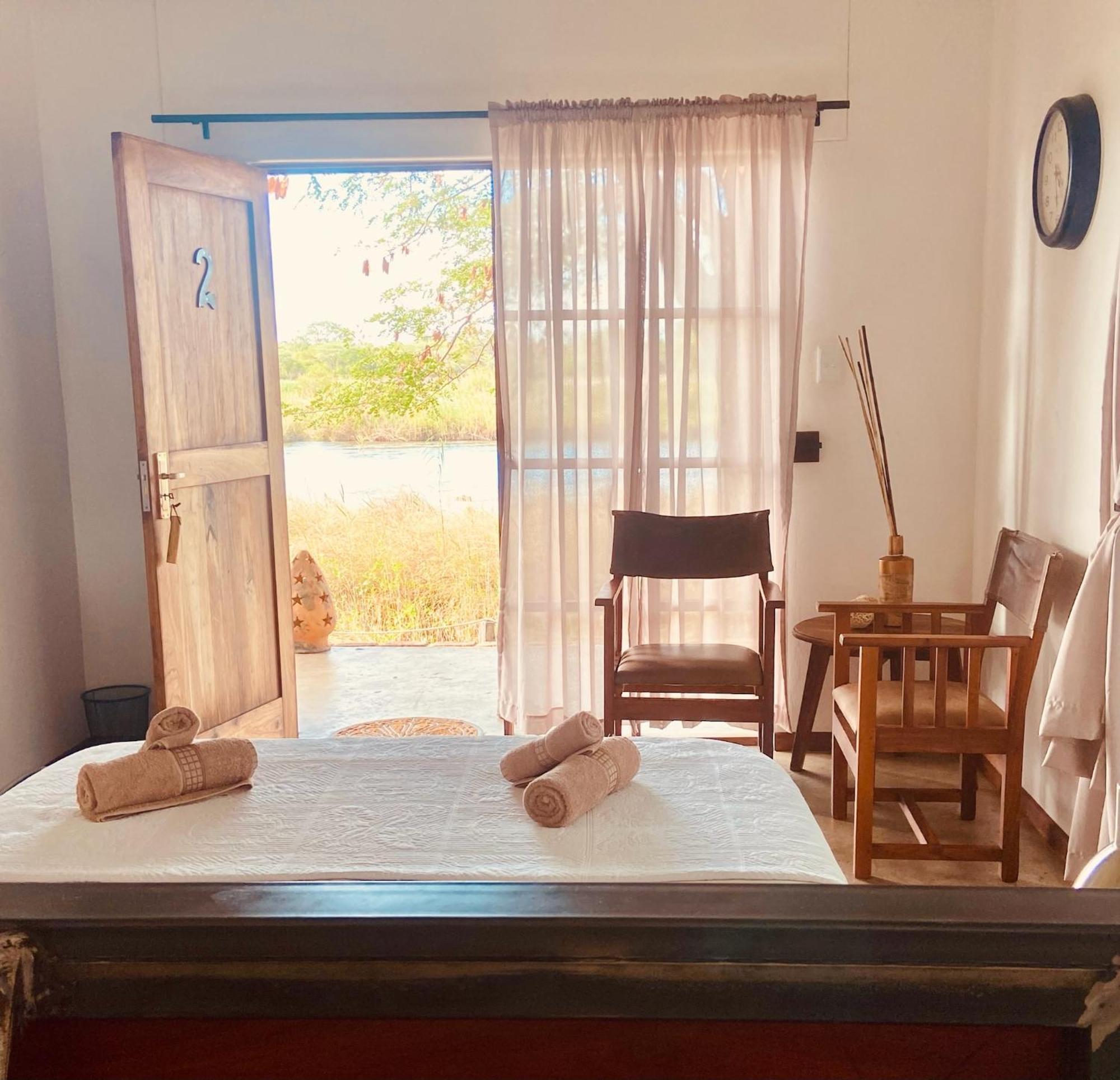 Kuvira River Camp Divundu Bagian luar foto
